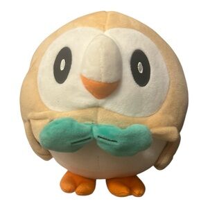 Pokémon Center Exclusive Rowlet Motchiri Manmaru plush!